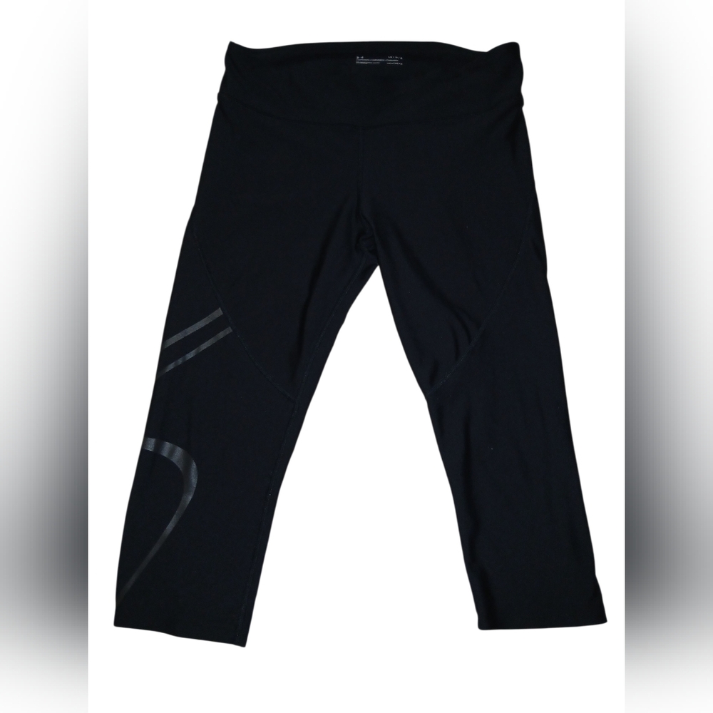 Women's Under Armour Black Athletic Cropped Leggings Size Large